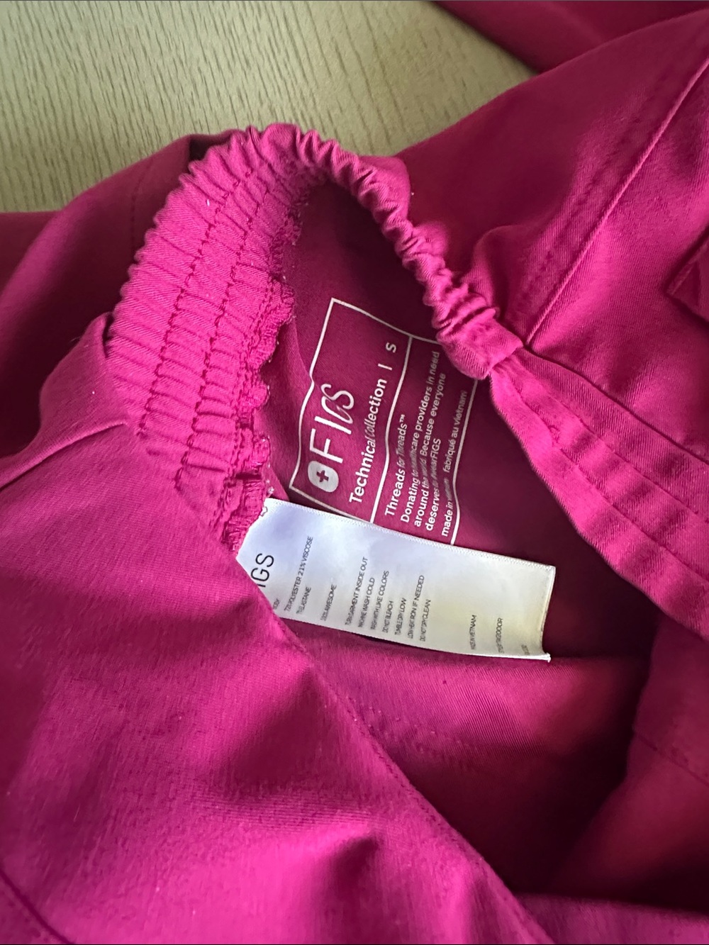 Figs Hot Pink Scrub Top & Drawstring Pants Set - Picture 3 of 3